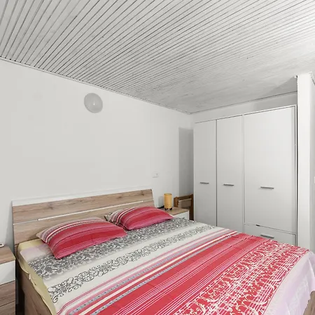 Asil Apartment